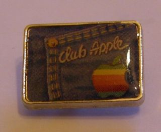 APPLE computer CLUB APPLE vintage pin badge Mac Macintosh 3
