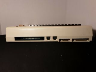 VINTAGE COMMODORE VIC 20 COMPUTER KEYBOARD,  WITH 6 VIC COMM JOURNALS 5