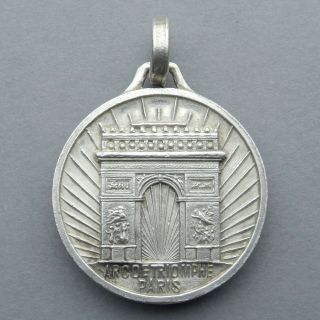 French,  Vintage Pendant.  " Arc De Triomphe " Paris.  Medal.  Travel.
