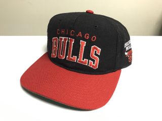 Vintage Chicago Bulls Starter Arch Snapback Hat Cap Nba Mj Script Jordan 23