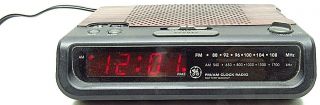 Vintage Digital Alarm Clock Radio Am/fm General Electric Model 7 - 4613b