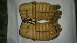 Vintage Hockey Gloves Professional " Ccm " Pro.  1114
