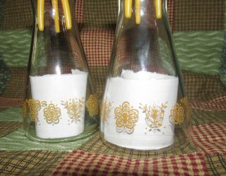 Vintage Pyrex Corning Corelle Butterfly Gold Glass Salt & Pepper Shakers USA 3