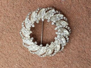 Vintage Signed Weiss Wreath Brooch Pin Clear Rhinestone Gem Circle Silver Tone