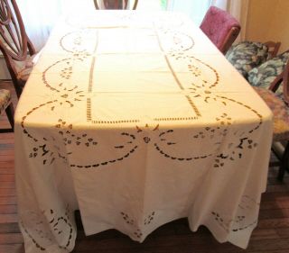 Vintage Banquet Size Tablecloth W Cut Work & Embroidery,  12 Napkins,  102 X 66 "