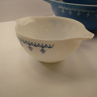 Vintage Pyrex Snowflake Blue Garland Cinderella Mixing Bowls 441 - 444 SET OF 3 3
