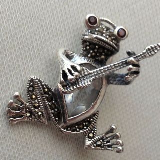Vintage,  Sterling Silver Marcasite Brooch - Frog With Garnets And Clear Stone