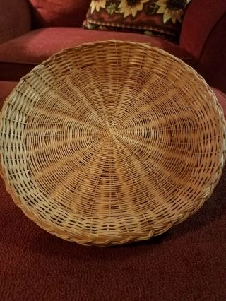 Vintage Paper Plate Holder.  Natural Color Wicker.  10 in all.  Picnic perfect 5