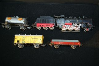 Vintage Marklin Ho Scale Partial Train Set 2 - 8 - 0 Locomotive/tender & 4 Cars