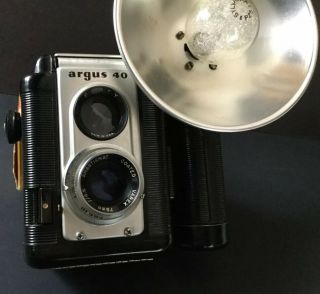 Vintage Argus 40 Tlr Film Camera Varex 75mm F4.  5 Lens With Flash