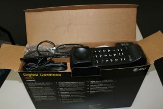 Vintage At&t 900 MHz Digital Cordless Telephone model 9100 W Box Black 3