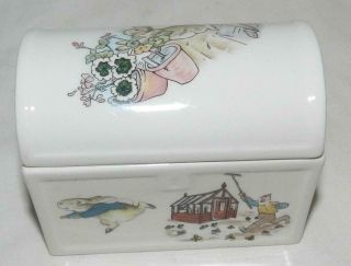Vintage Wedgwood Beatrix Potter Peter Rabbit Porcelain Trinket Box Chest