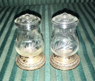Vintage Sterling Silver Weighted Etched Glass Salt Pepper Shakers 703 Hurricane