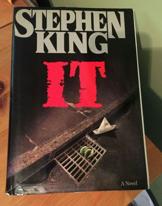 Stephen King - It - Viking 1st Edition/7th Printing Ships Aug 29