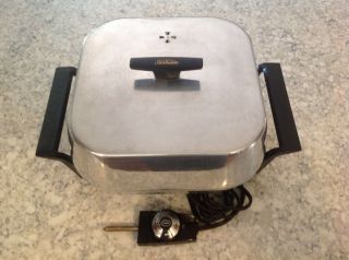 Vtg.  Sunbeam Electric Frying Pan Skillet Auto Controlled Heat,  Model Fp - P,  1250/120
