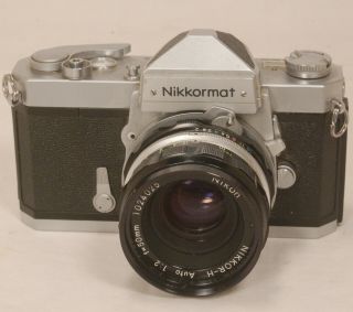 Vintage Nikkormat Ft - 1 Film Camera With Nikon Nikkor - H Auto 1:2 – 50mm Lens & Ca