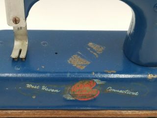 Vintage Junior Miss Sewing Machine Metal Hand Crank Toy Artcraft Metal Products 3