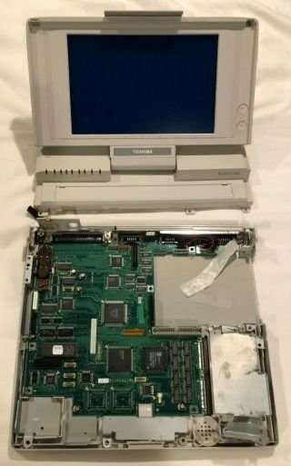 Vintage Toshiba Laptop T1200xe Parts  Including Manuals And Bags