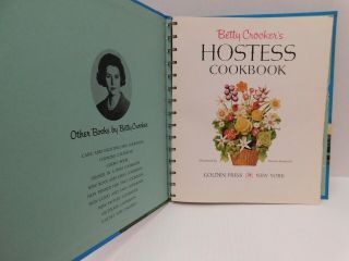 Vintage Betty Crocker ' s HOSTESS COOKBOOK Mid - Century MOD 1967 1st Edition HB 4