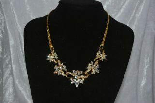 Vintage Costume Jewellery Necklace Signed Crown Trifari