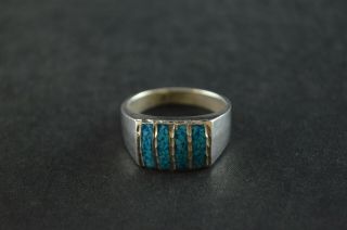 Vintage Sterling Silver Dome Ring W Turquoise Stone Inlay - 7.  4g