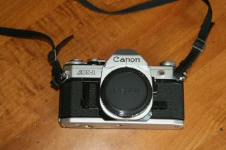 Canon Ae - 1 Vintage 35 Mm Camera Kit