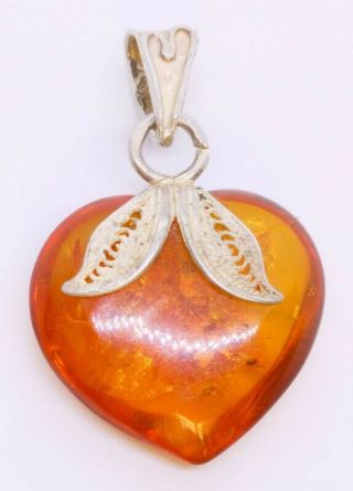 925 Sterling Silver Vintage Leaf Filigree Cabochon Heart Cut Amber Pendant