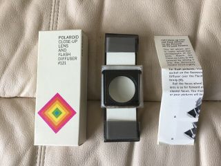 Polaroid SX - 70 4 Piece Accessory Set - Close Up Lens,  Flash Diffuser,  Lens Shade 2