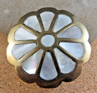 Vintage Inlay Mother Of Pearl Mop Flower Brass Metal Trinket Jewelry Pill Box