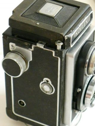 Vintage ZEISS Ikon IKOFLEX camera with 75mm f/3.  5 Novar - Anastigmat lens. 4