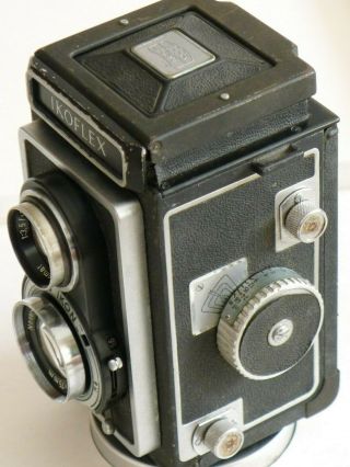Vintage ZEISS Ikon IKOFLEX camera with 75mm f/3.  5 Novar - Anastigmat lens. 5