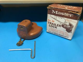 Vintage Master Lock No.  34 Trailer Tongue Hitch Coupler With 2 Keys Box
