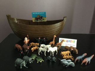 Vintage 1970’s Arco Noah’s Ark & 28 Animals Religious Toy Bible Stories