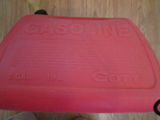 Vintage Gott 5 Gallon Vented Gas Can - Model 1251 6