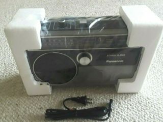 Factory Panasonic Portable 8 Track Player with FM/AM Radio Model RQ - 831A 2