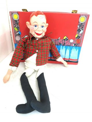 Vintage 1973 Eegee National Broadcasting Co.  Ventriloquist Doll 24 " W/ Case