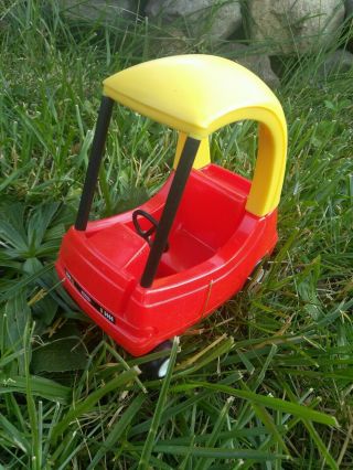 Vintage Little Tikes Dollhouse Cozy Coupe Red & Yellow Toy Car 1990s