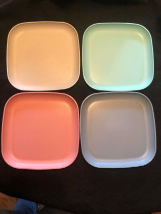 Tupperware Plates Set Of 4 Vintage Square Lunch Dishes 8 " In Country Pastel