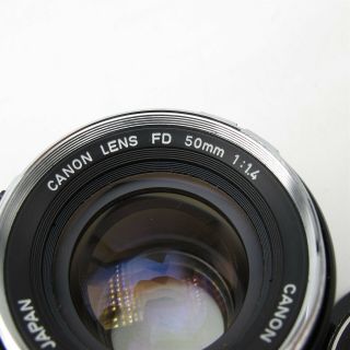 Vtg CANON 50mm F/1.  4 FD mount Camera lens Japan made 2