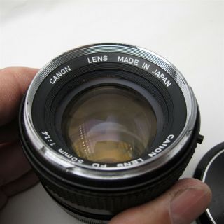 Vtg CANON 50mm F/1.  4 FD mount Camera lens Japan made 4