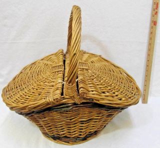 Large Wicker Picnic Basket Oval Double Flap Top Green Plaid Liner Vintage