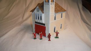 ✔ Custom Built & Wired Fire Dept - Town Hall Vintage O - Gauge Building W/4 Figures