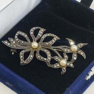Vintage Sterling Silver Marcasite Flower Brooch Art Deco Nouveau Faux Pearl