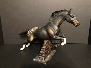 1965 To Early 1970s - Vintage Breyer “jumping Horse” “stonewall”