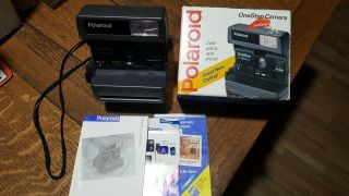 Polaroid 600 One Step Close Up Film Instant Camera Old Stock