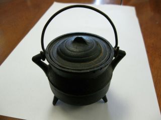 Vintage Mini Cast Iron Cauldron Kettle 3 Legged W/ Lid & Handle