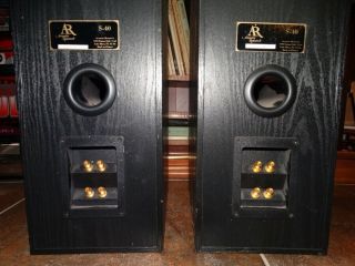PAIR ACOUSTIC RESEARCH TOWER SPEAKERS AR S - 40 STATURE SERIES 4