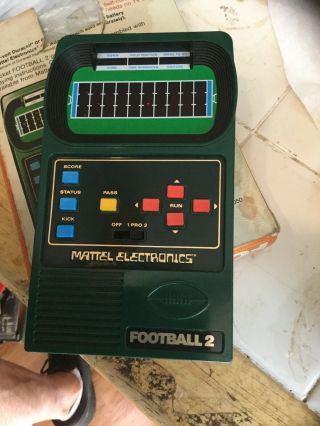 VINTAGE 1978 MATTEL ELECTRONICS FOOTBALL 2 HANDHELD GAME W/BOX 3