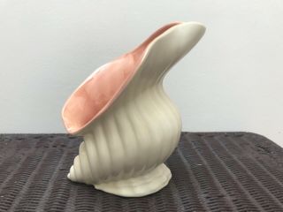 Vintage 1930’s Franciscan Catalina Design Coral / White Shell Vase
