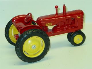 Vintage Massey Harris 44,  1859 Cast Tractor,  Farm Toy 2